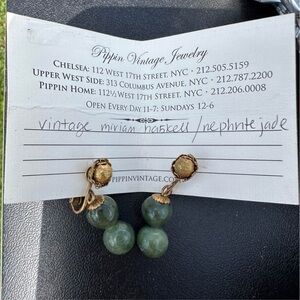 Vintage Screw back Nephrite Jade Earrings